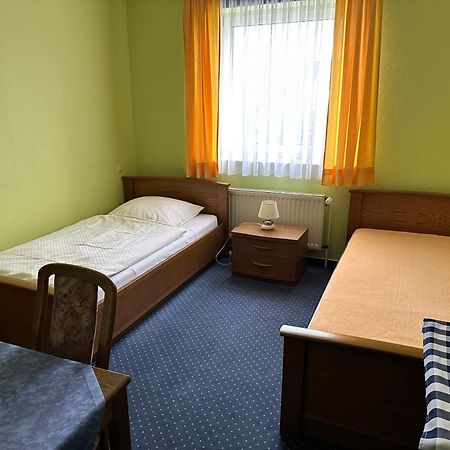 Haus Pegasus Hotel Garbsen Room photo